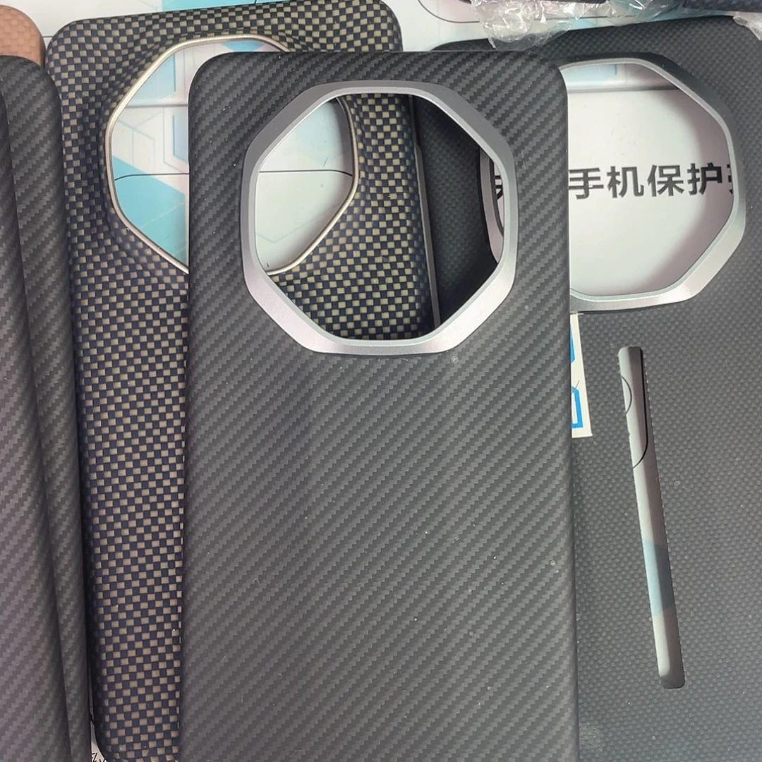 Mate70pro黑灰纯色带磁吸