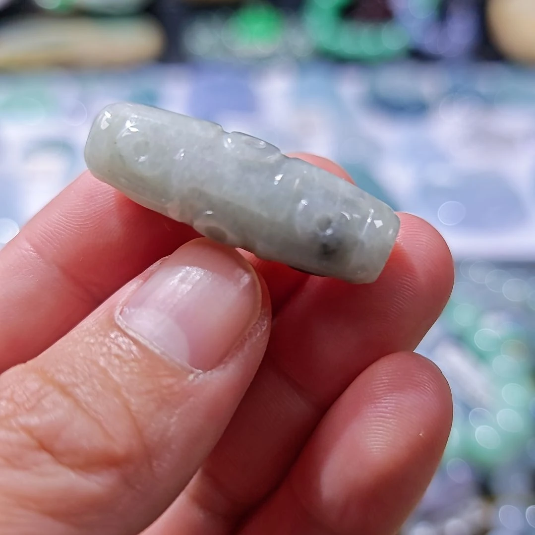 颈饰未镶嵌翡翠一