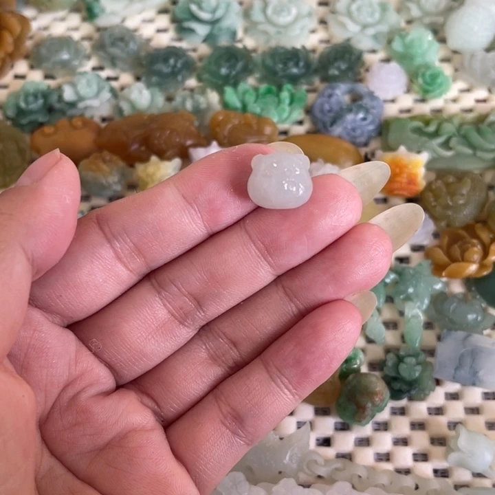 定制翡翠未镶嵌翡翠