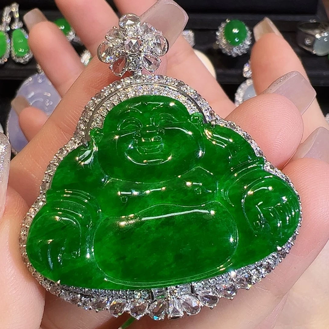 翡翠颈饰18K金镶嵌佛公