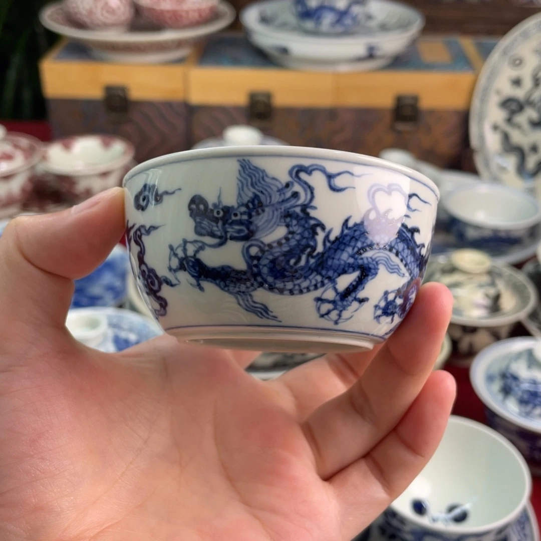 11景德镇青花微瑕龙