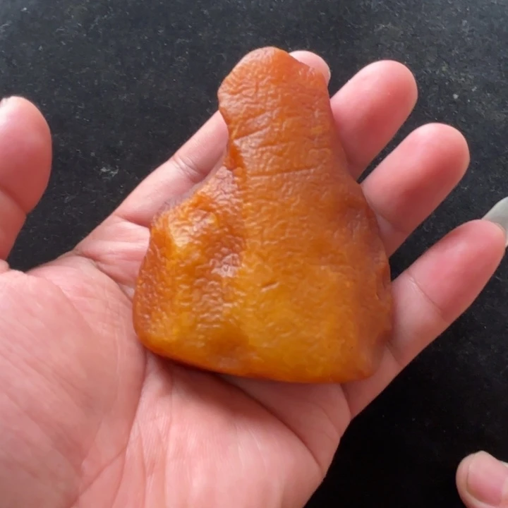 未镶嵌蜜蜡珠宝奇石