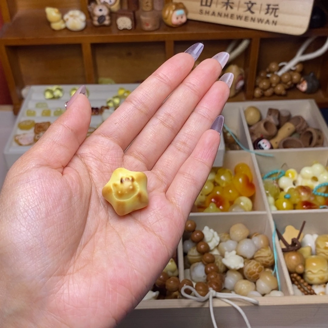 你***。猴头核桃吊坠星星