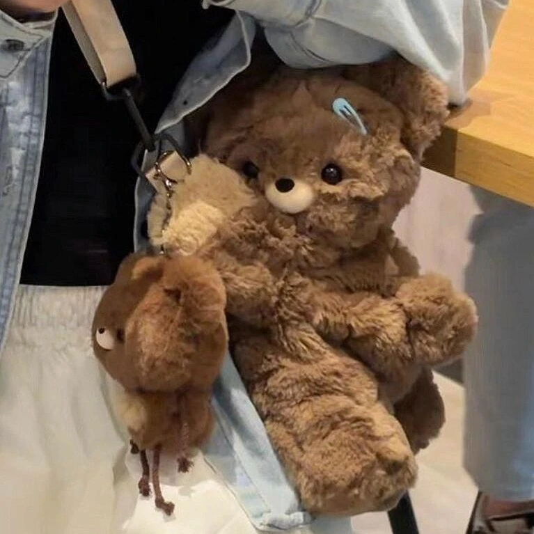 小熊古力趴趴包可爱高颜值毛绒卡通双肩包软萌小熊公仔斜跨包背包