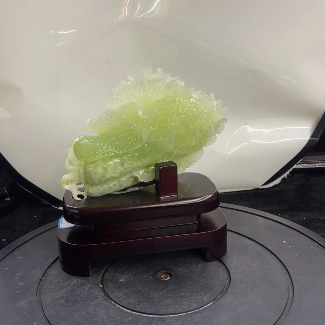 C***l石材天然岫岩玉摆件
