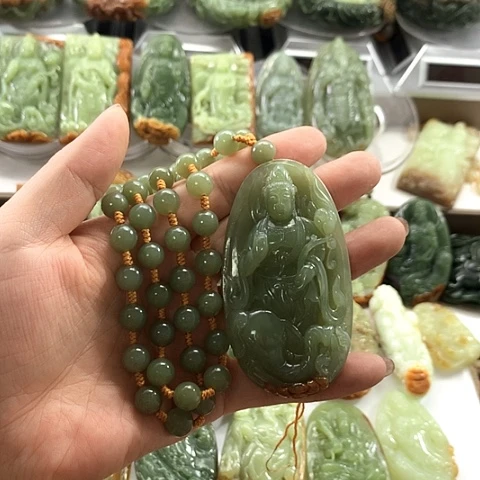 未镶嵌和田玉挂件