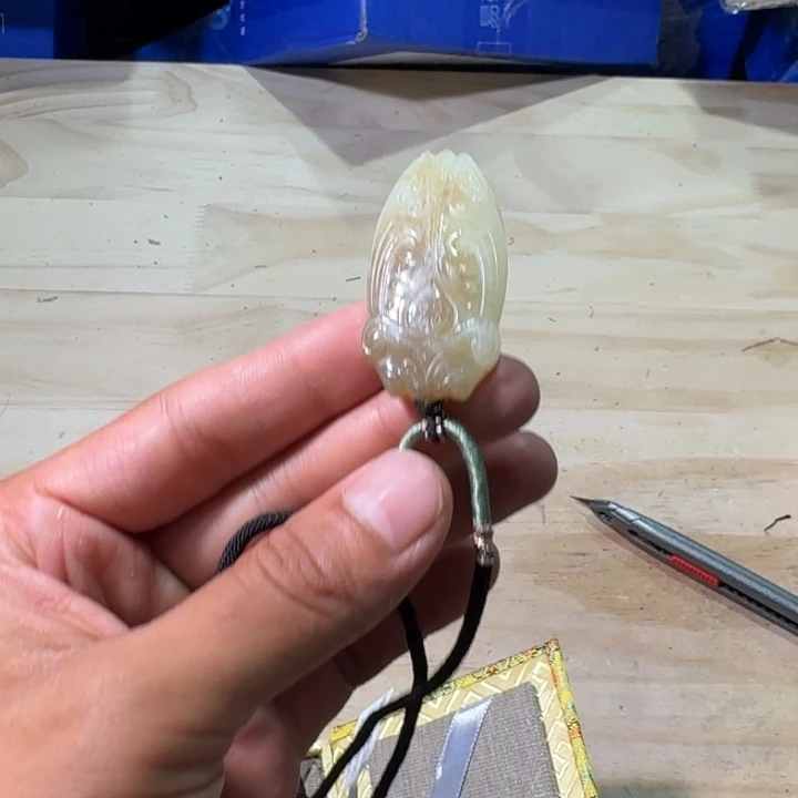 和田玉（糖玉）未镶嵌挂件