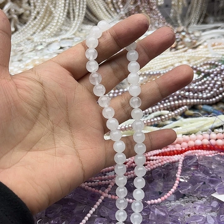 玛瑙/玉髓未镶嵌珠宝半成品一条6mm左右白玉