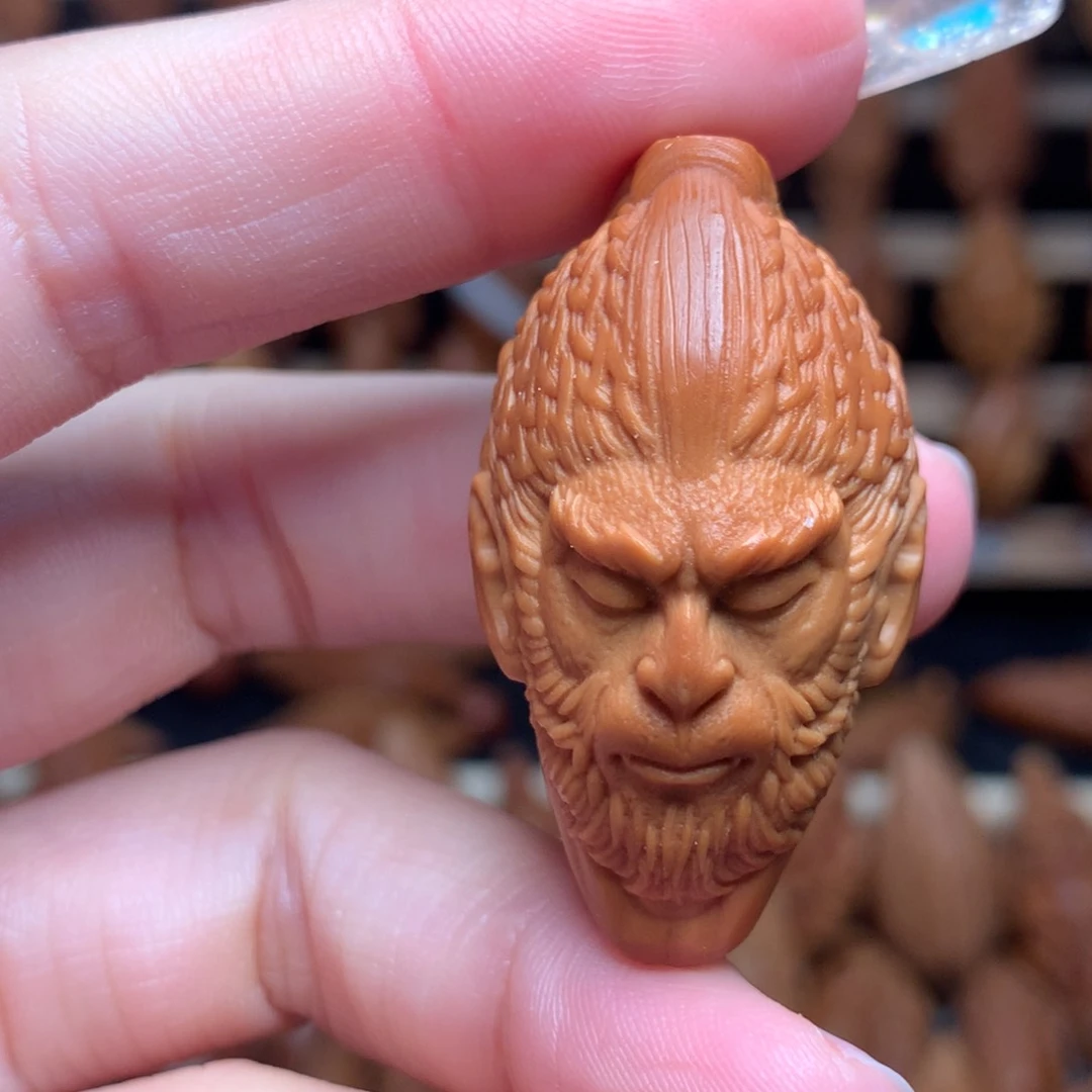 把件橄榄核大圣头