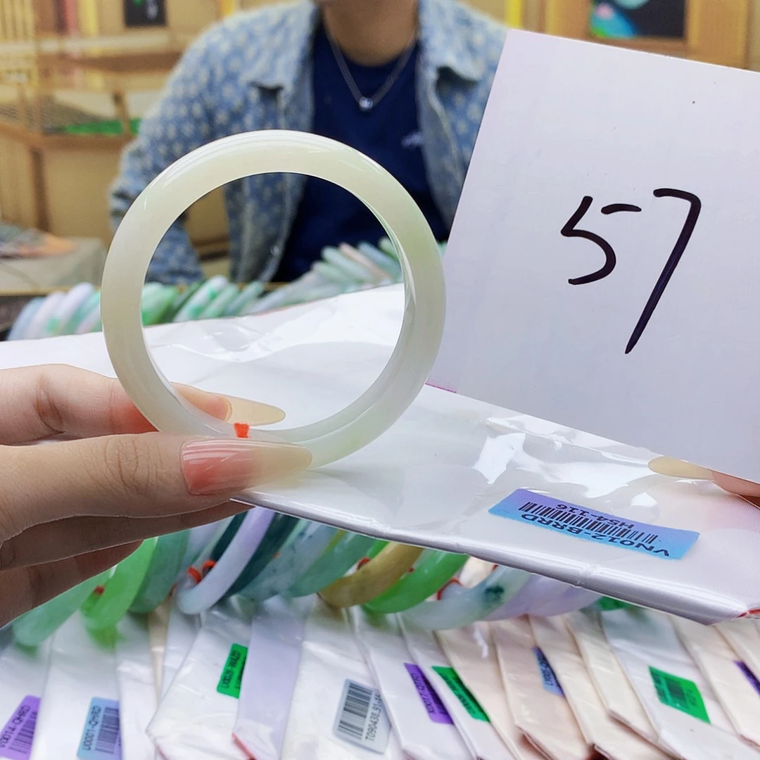 翡翠未镶嵌手镯jjm