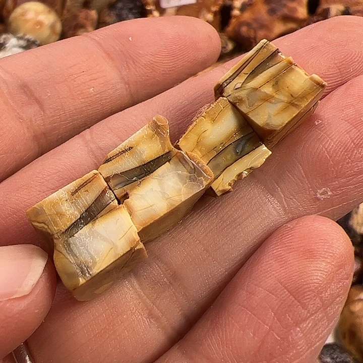 未镶嵌定制蜜蜡l**k琥珀蜜蜡原石定制