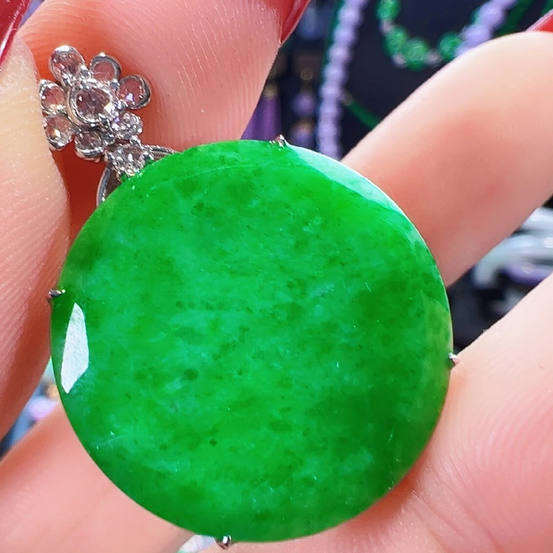 翡翠18K金镶嵌颈饰签收后24小时鉴赏期