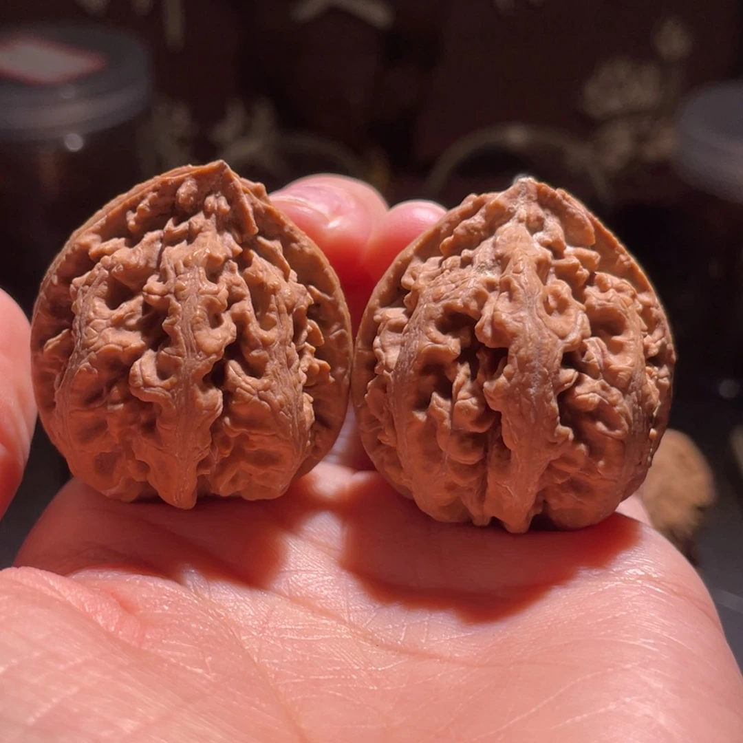 文玩核桃吊坠娇美楸56