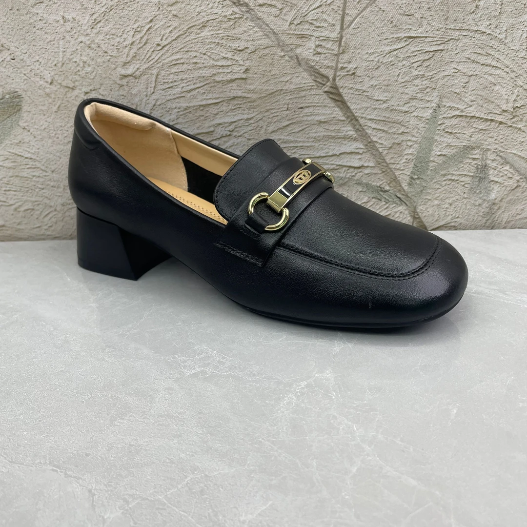 单鞋女 (牛皮)k0073(孤品) c区37码