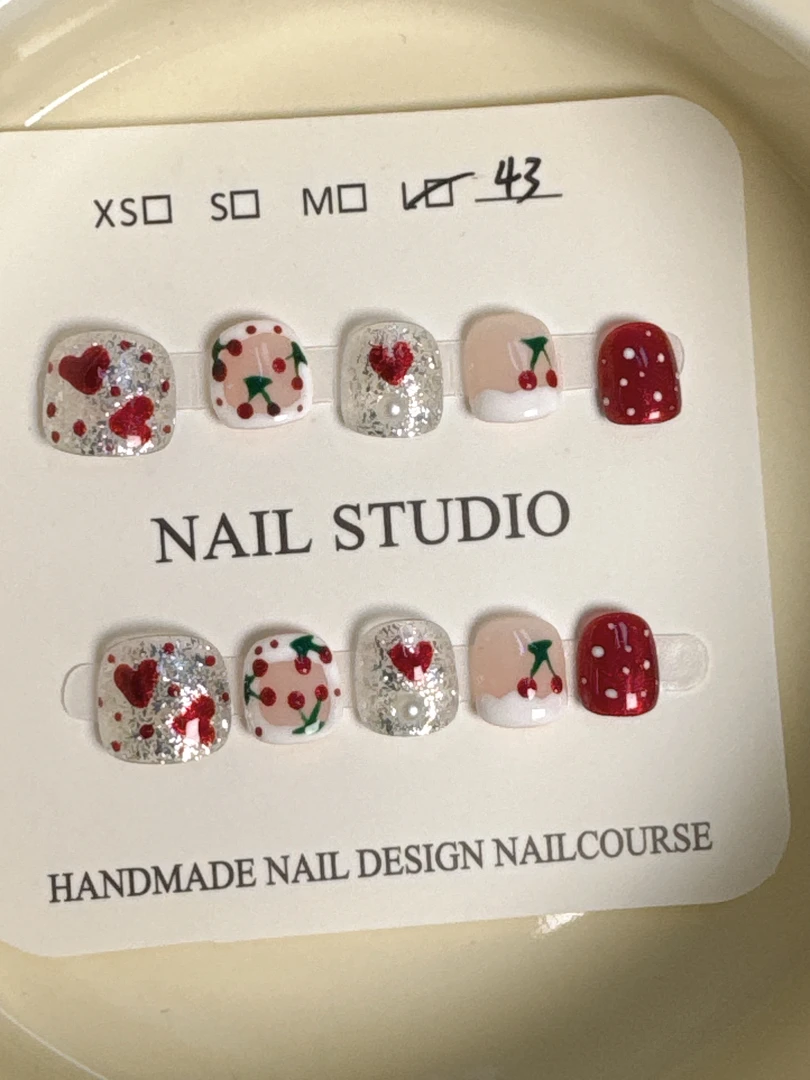 女童穿戴甲纯手工可爱樱桃新款樱桃卡通红色短款美甲防啃甲短甲