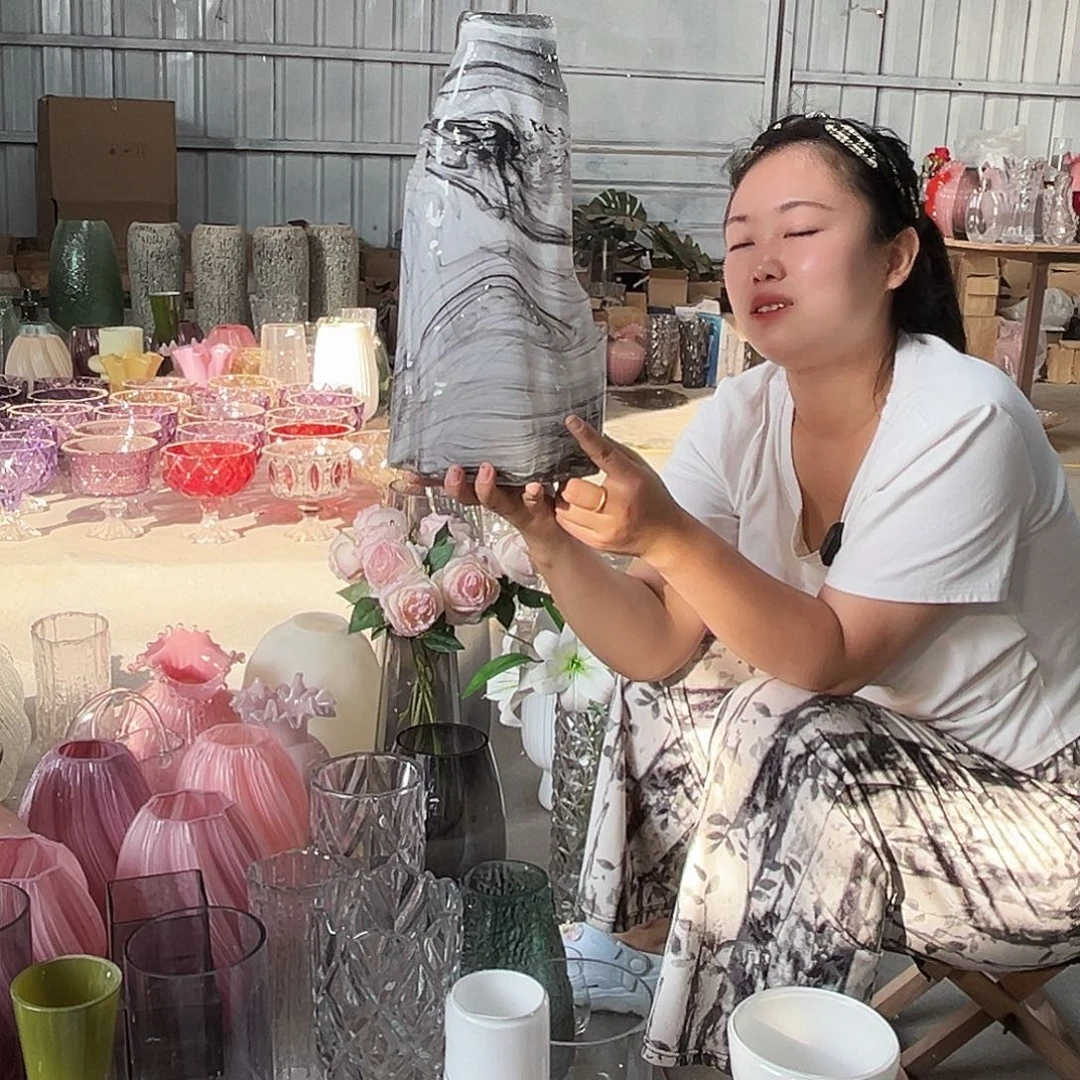 水墨画水晶假山花瓶