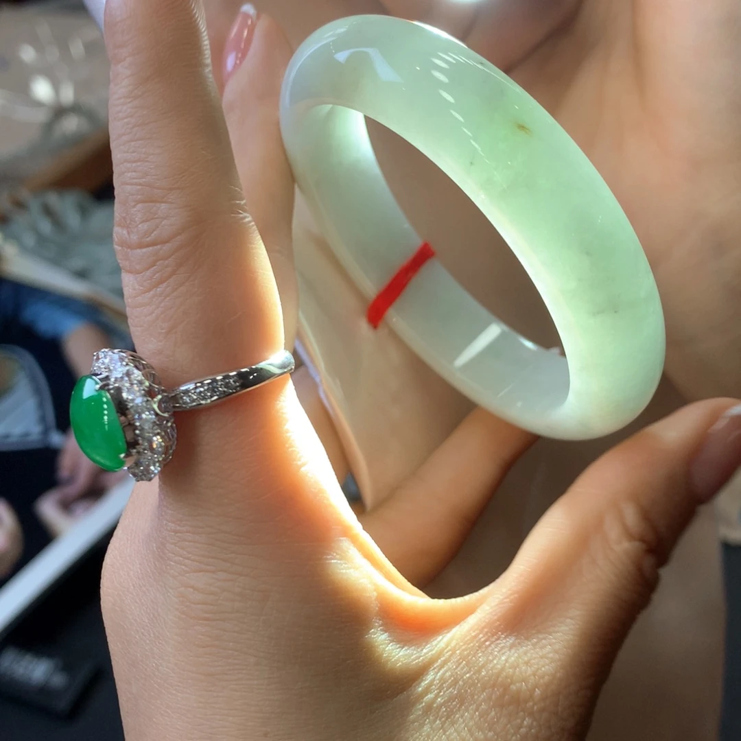 未镶嵌手镯翡翠买断