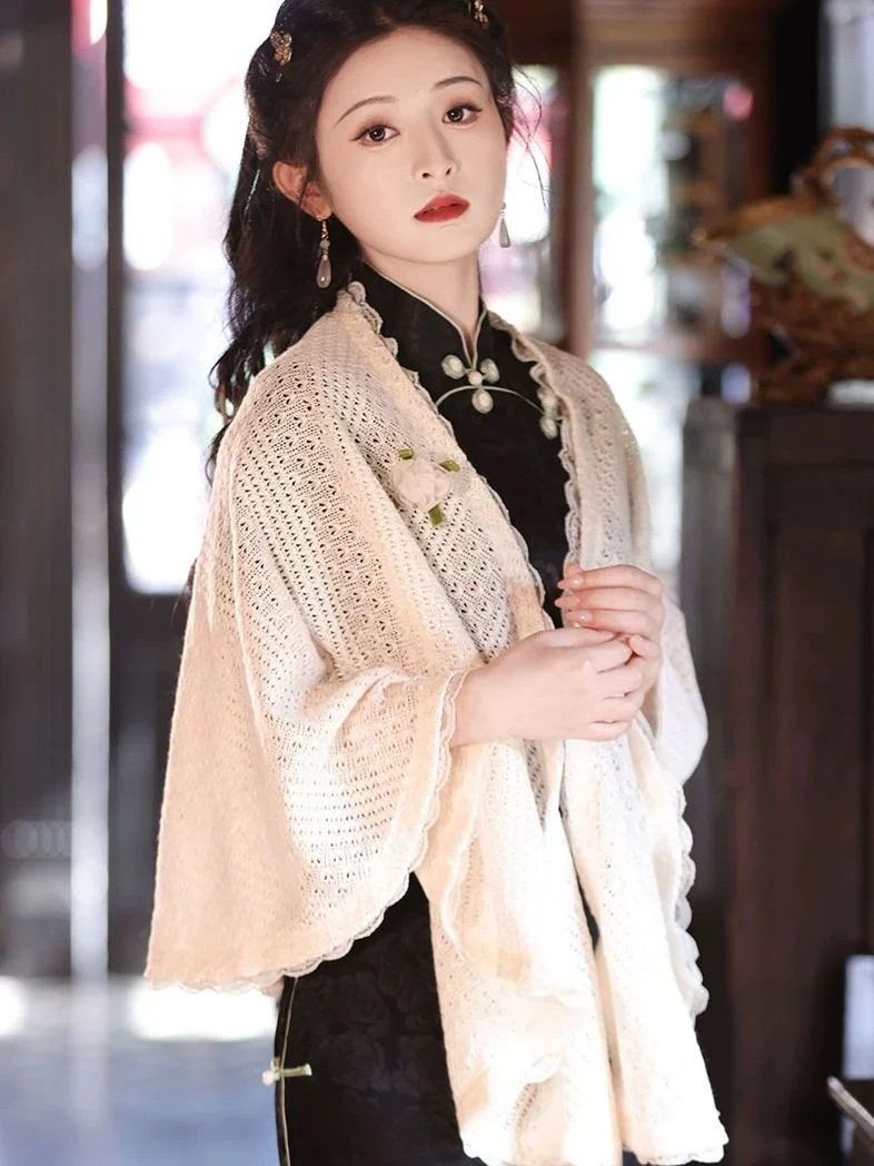 2025新款镂空中式旗袍披肩蕾丝春夏开衫针织薄款气质流苏古风拍照