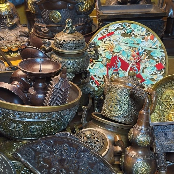 铜器摆件收收藏藏