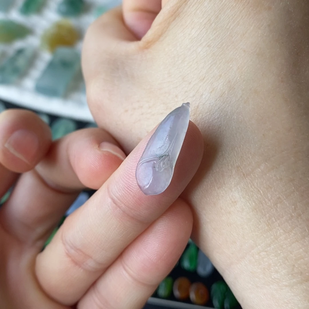 定制翡翠未镶嵌玉兰花