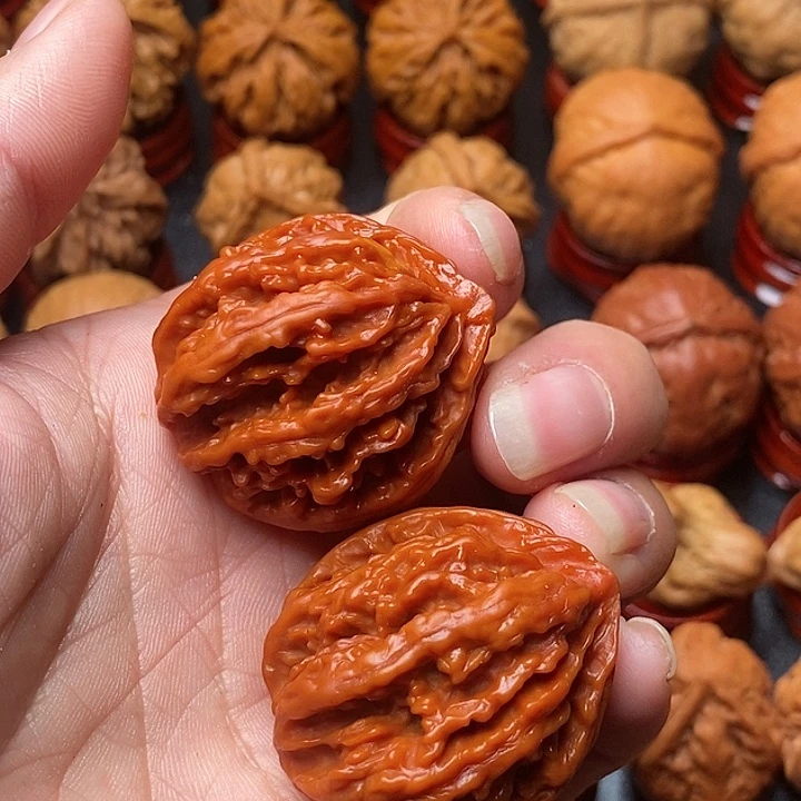 吊坠文玩核桃九龙筋