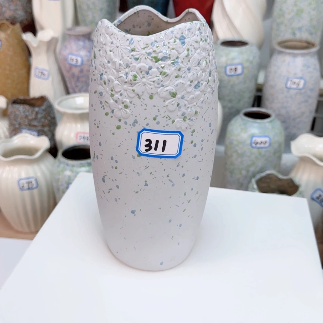 311号陶瓷高24厘米一个