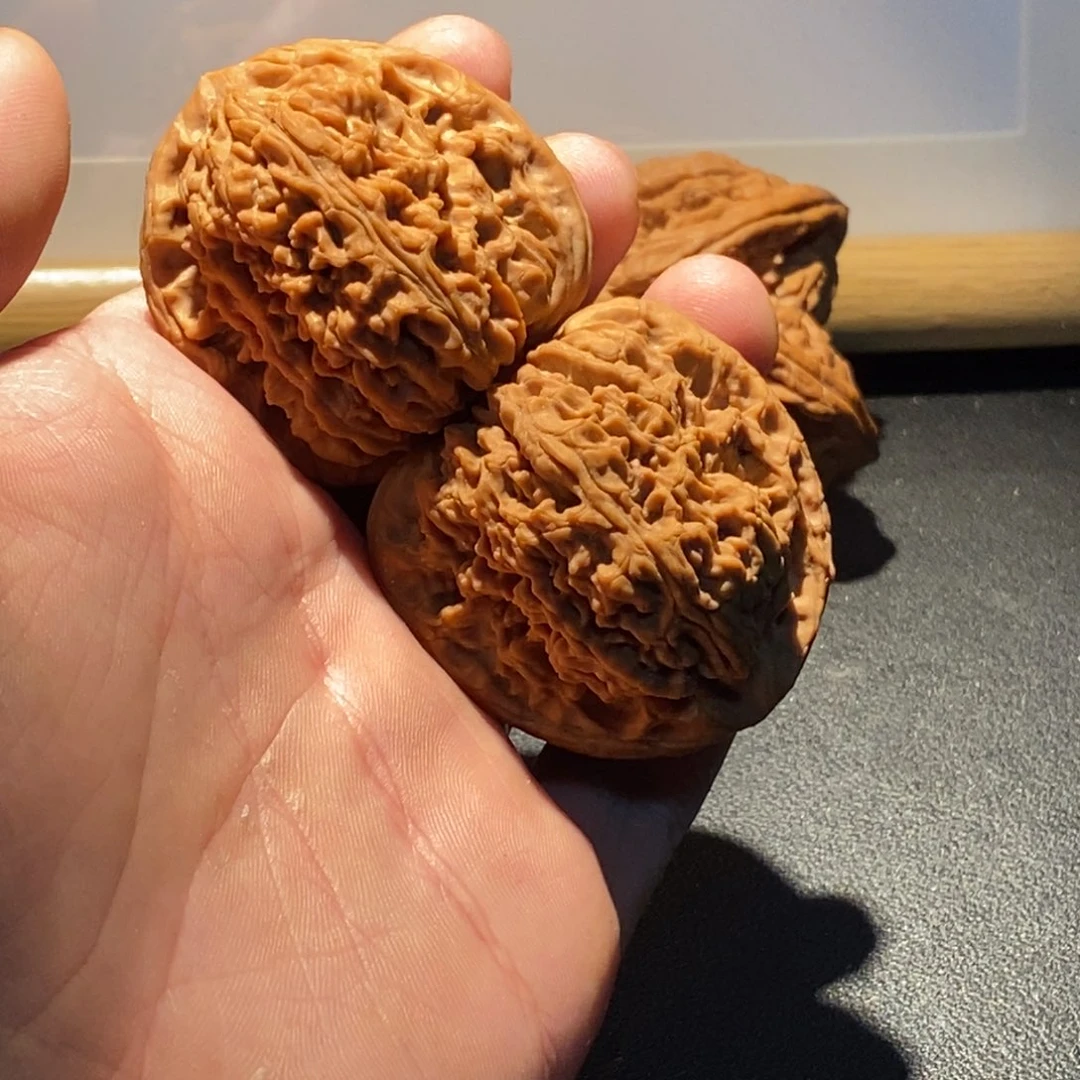 甜****核桃手串/手链南疆石43克重50.2