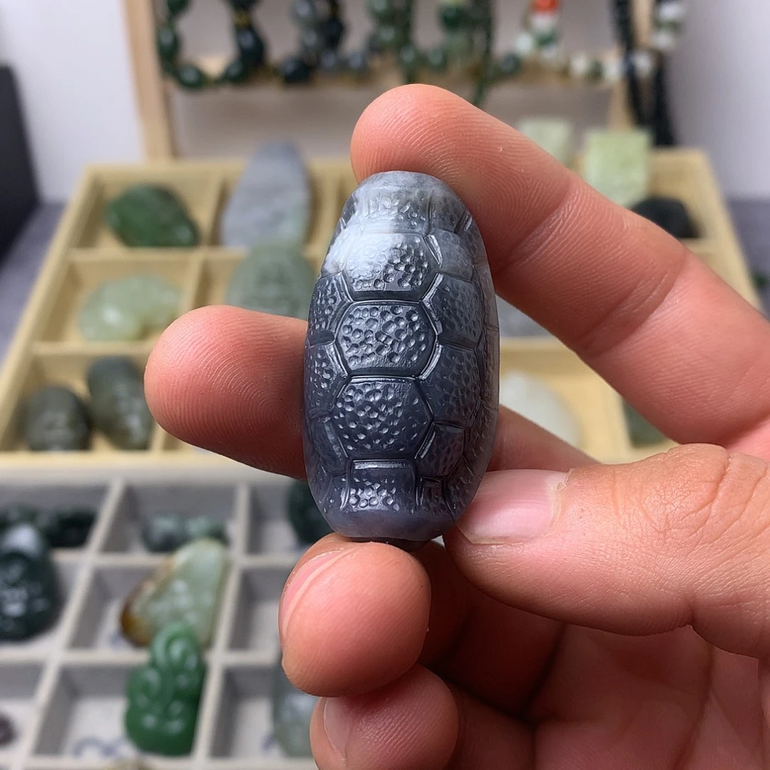 和田玉未镶嵌吊坠(不含链)