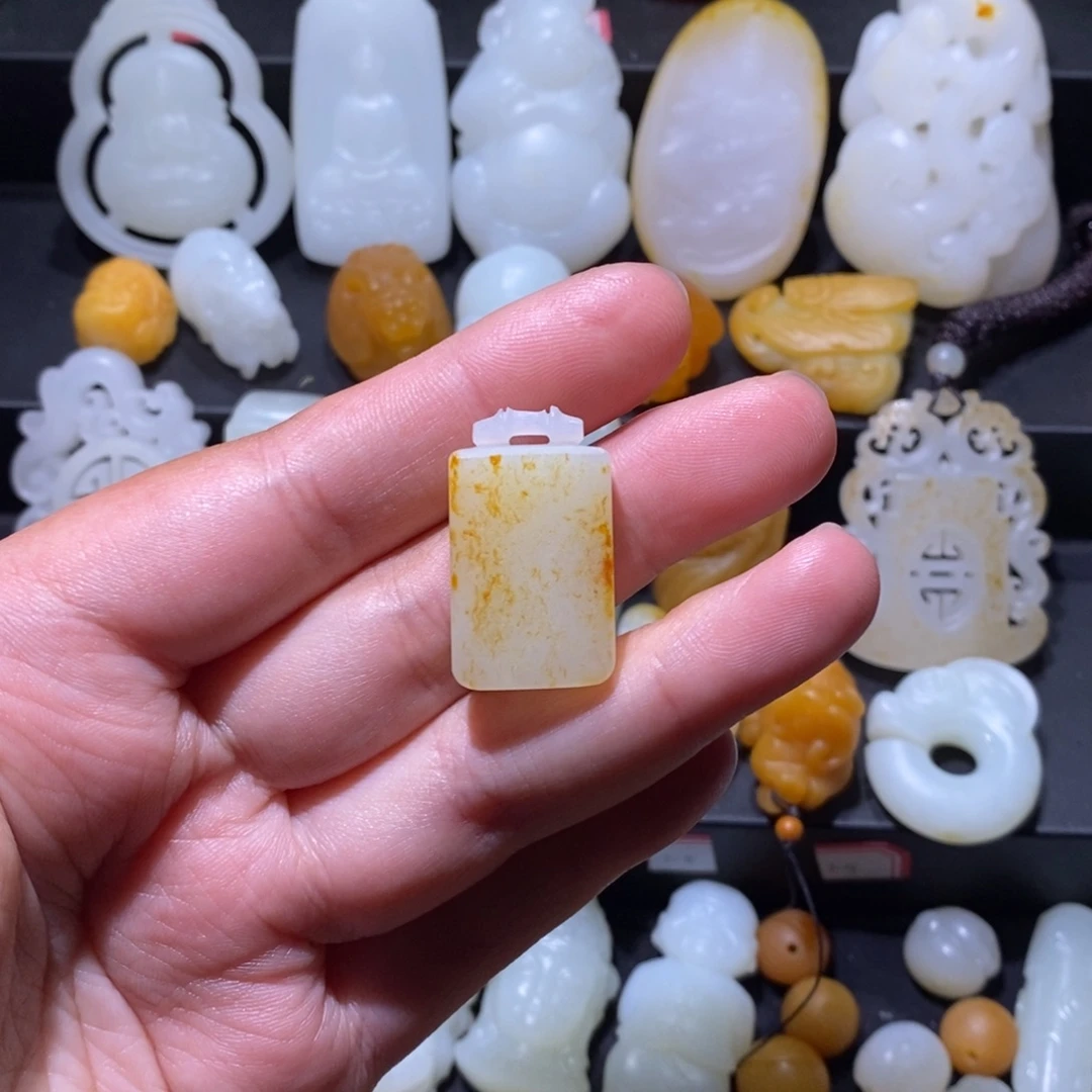 蓝***6和田玉未镶嵌颈饰