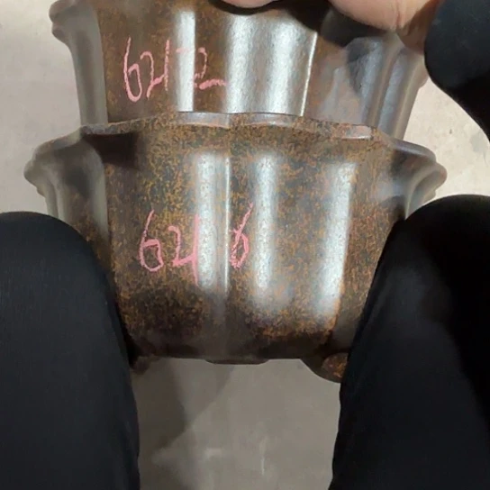 紫砂花盆勇**涯紫砂花盆