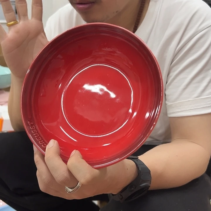 陶瓷红色的燕麦碗