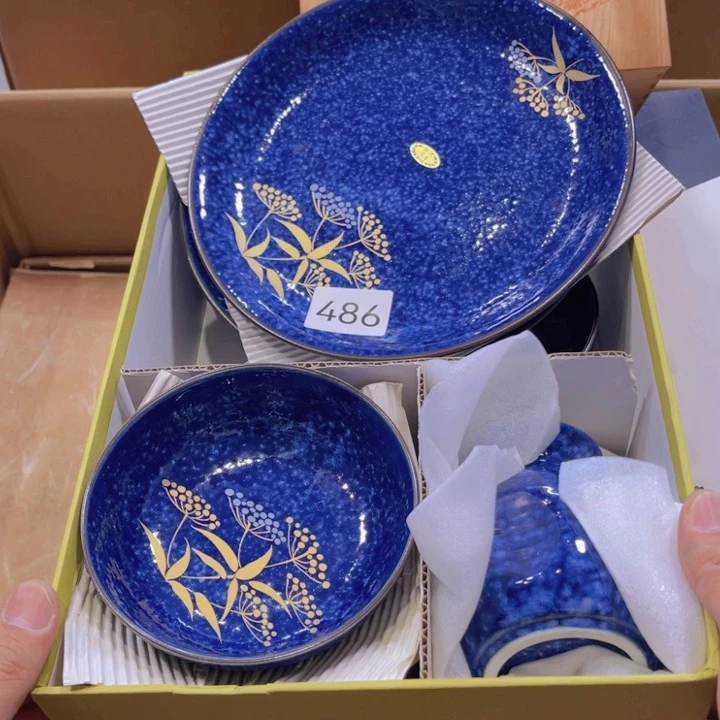盖碗瓷器制作工艺精湛