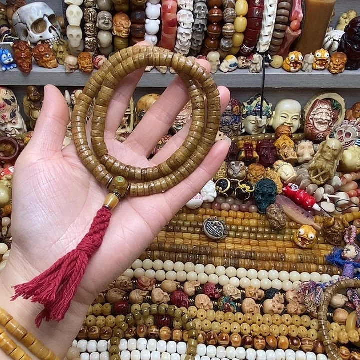 吊坠龙脊菩提驼嘎