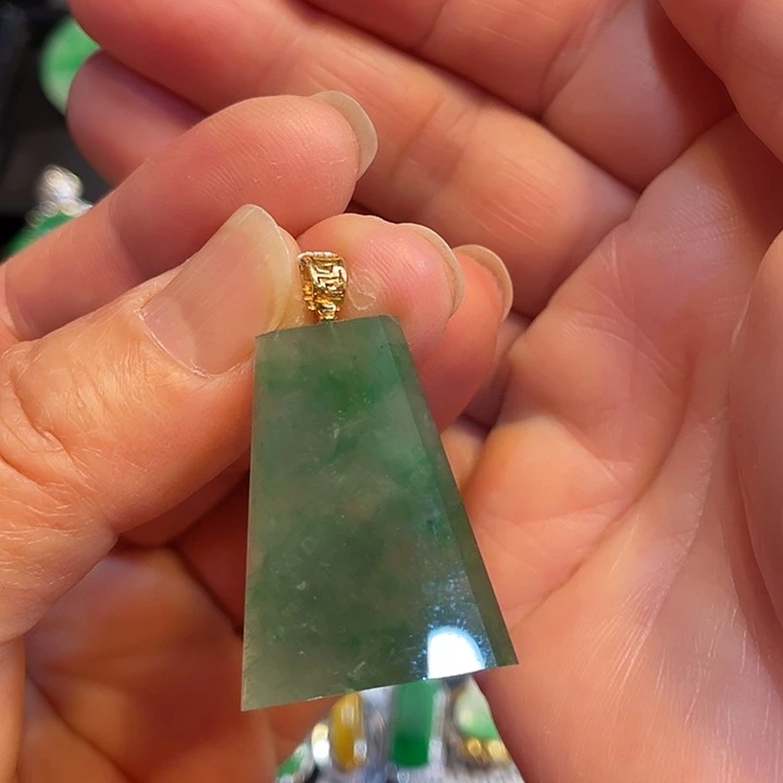 翡翠18K金镶嵌吊坠(不含链)天然缅甸翡翠A货