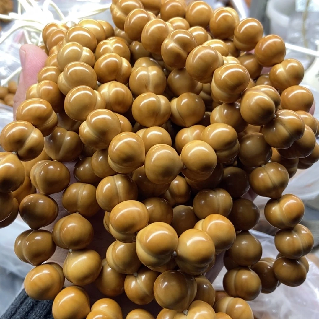 吊坠猴头核桃屁桃