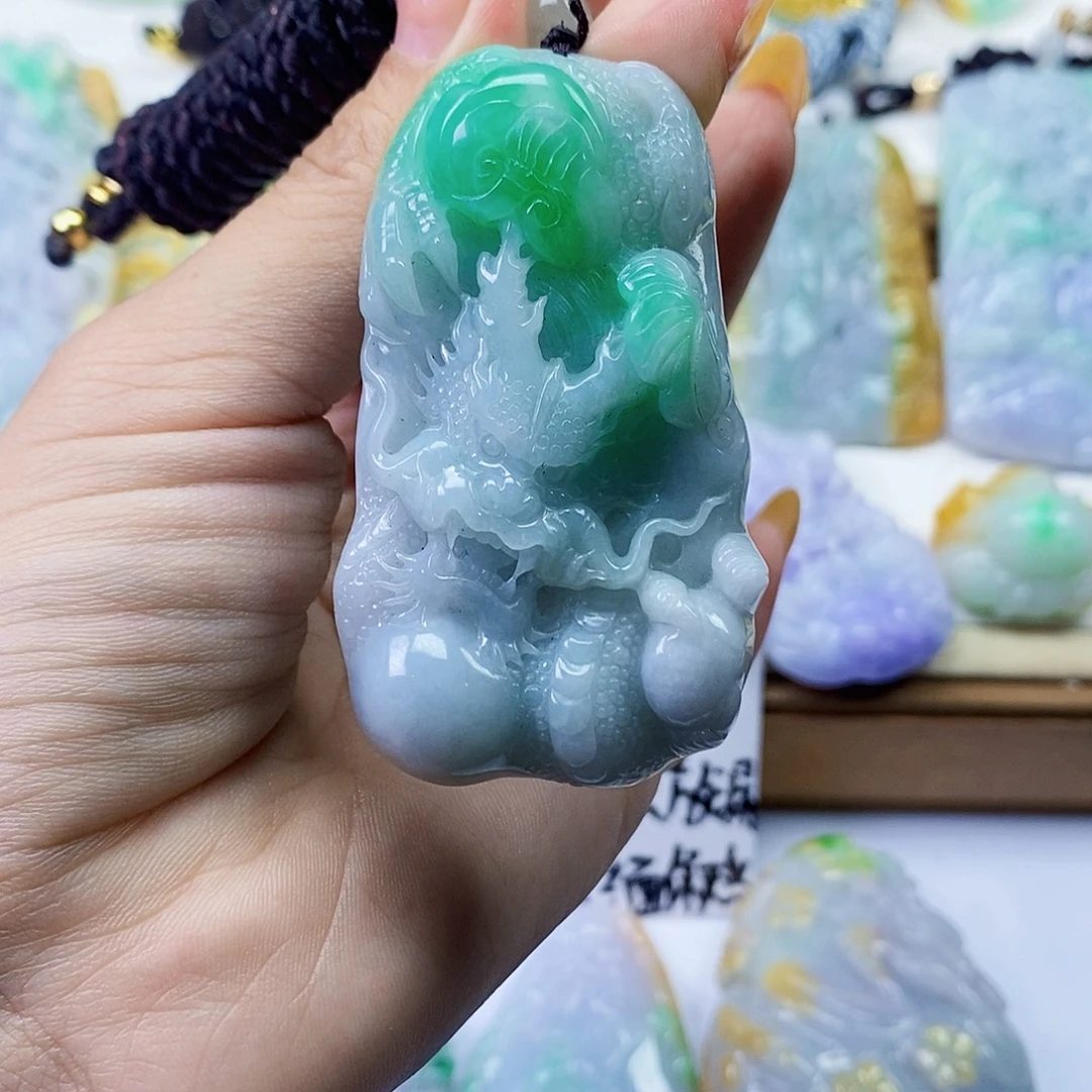 颈饰未镶嵌翡翠翡翠