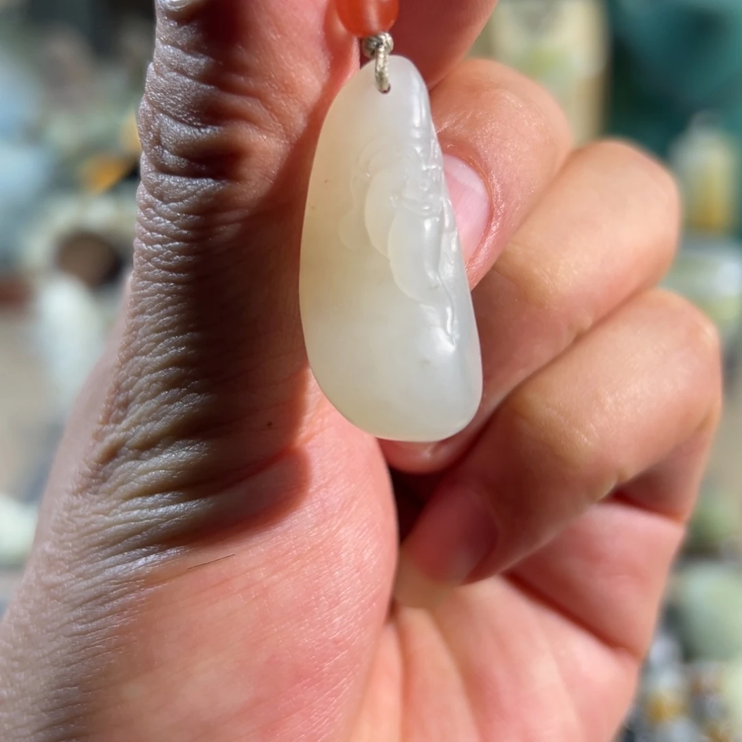 和田玉未镶嵌颈饰真皮真色