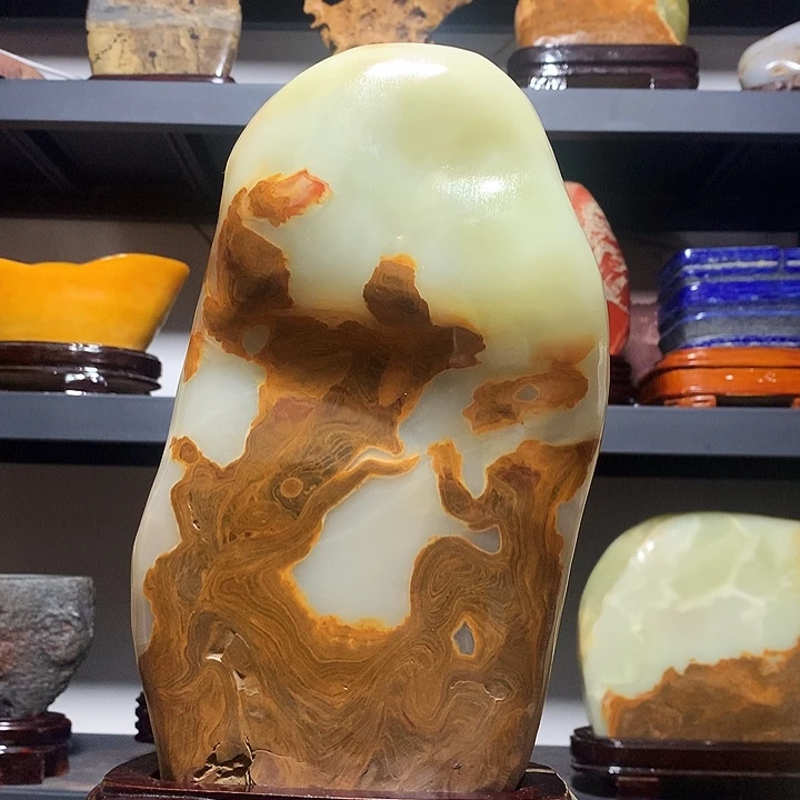 石材高33厘米宽15厘米