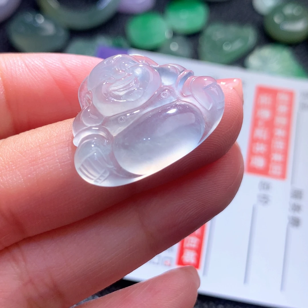 翡翠未镶嵌颈饰缅甸