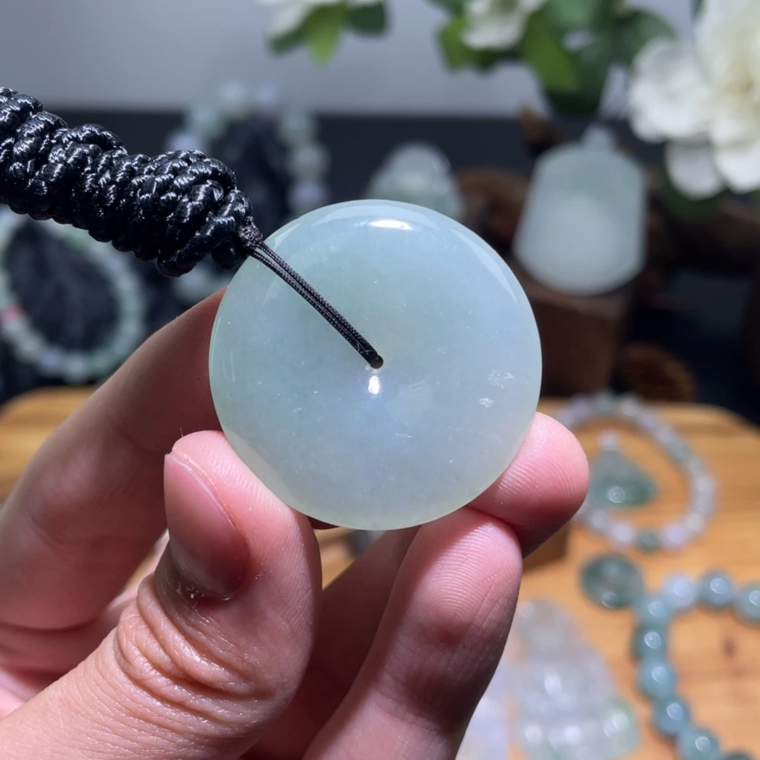 定制翡翠未镶嵌吊坠