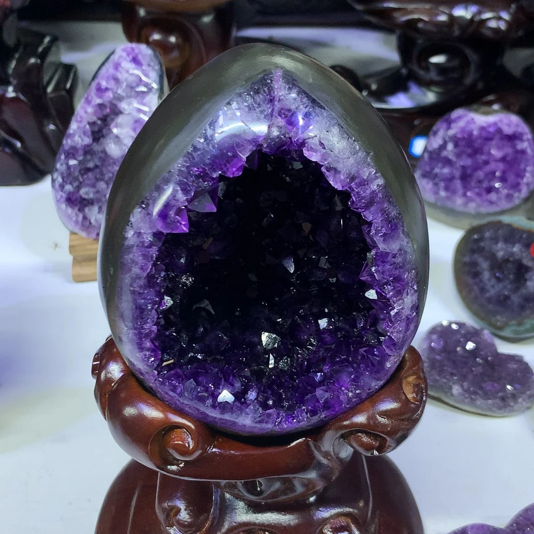 摆件未镶嵌水晶K****?伊伊