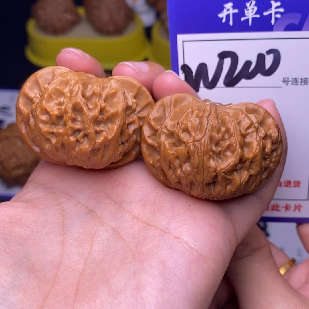 文玩核桃吊坠W200链接 宫灯43尺