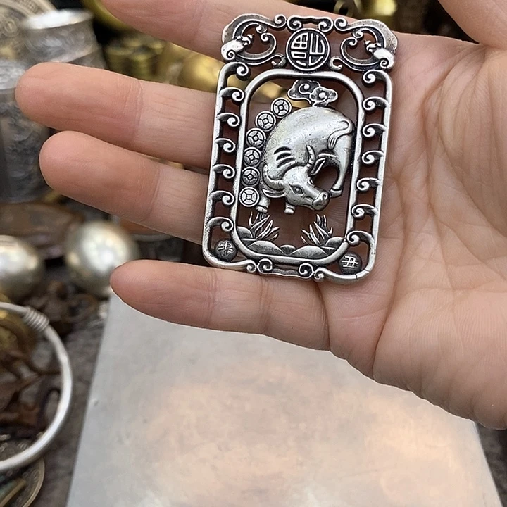 铜器工艺品一个一个