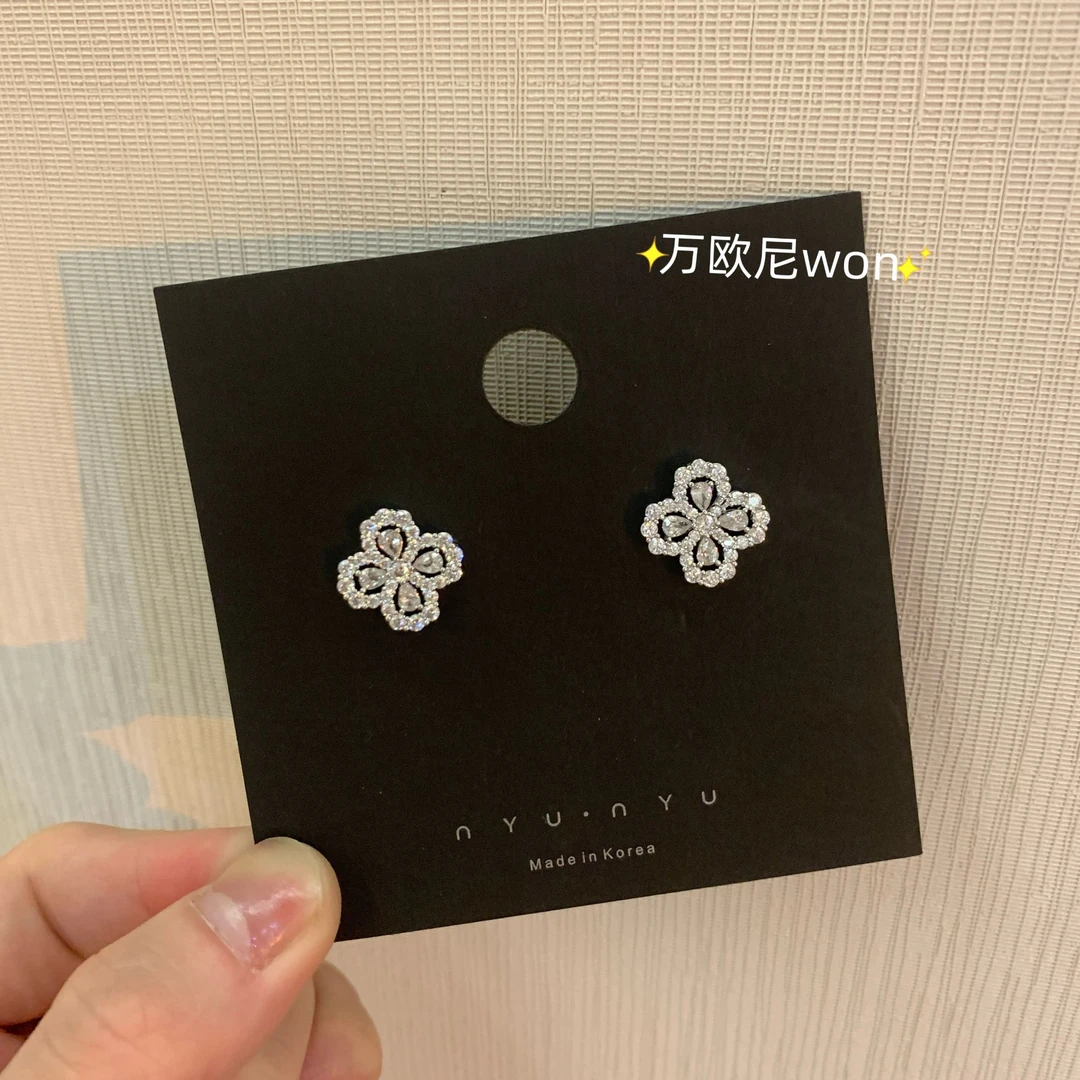 925银合成锆石耳饰 CHANGE x 繁花耳钉 气质简约 主 E849