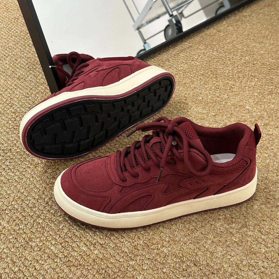 2025年爆款新款经典男鞋夏季透气休闲板鞋设计感百搭学生厚底潮鞋