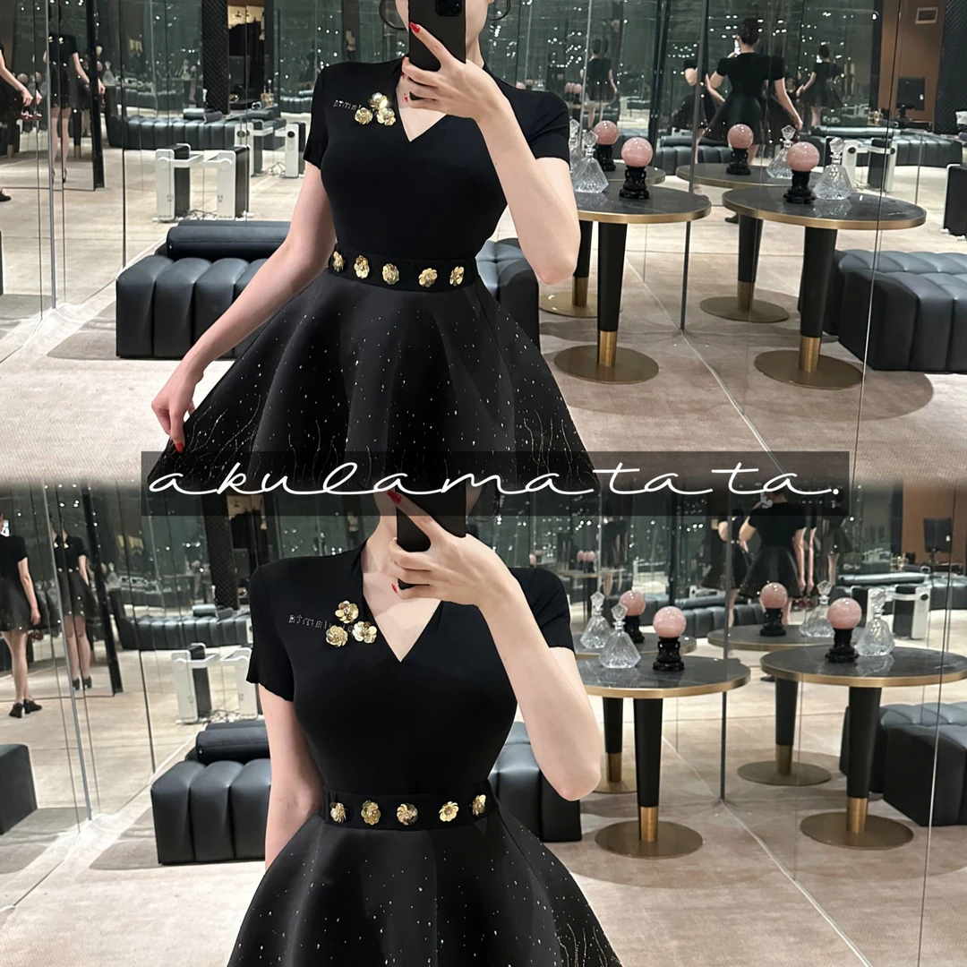 aklamatata2025夏季新款显瘦显白显高黑金短袖短裙2件套【41】