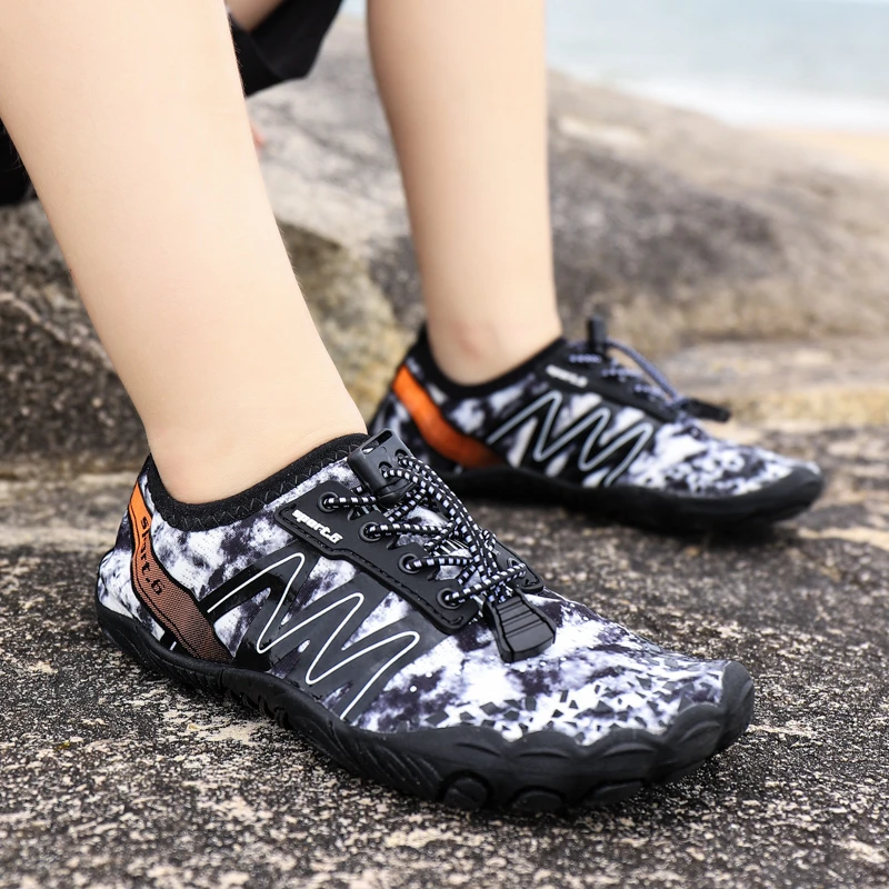 儿童海边沙滩鞋赶海鞋子游泳速干涉水鞋亲子款溯溪鞋高档防滑防割