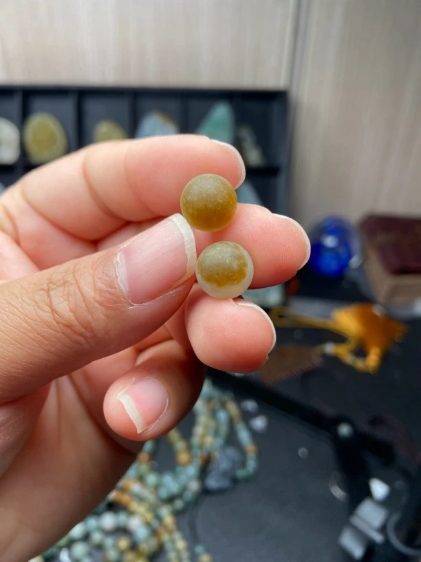 腾冲老料翡翠珠子