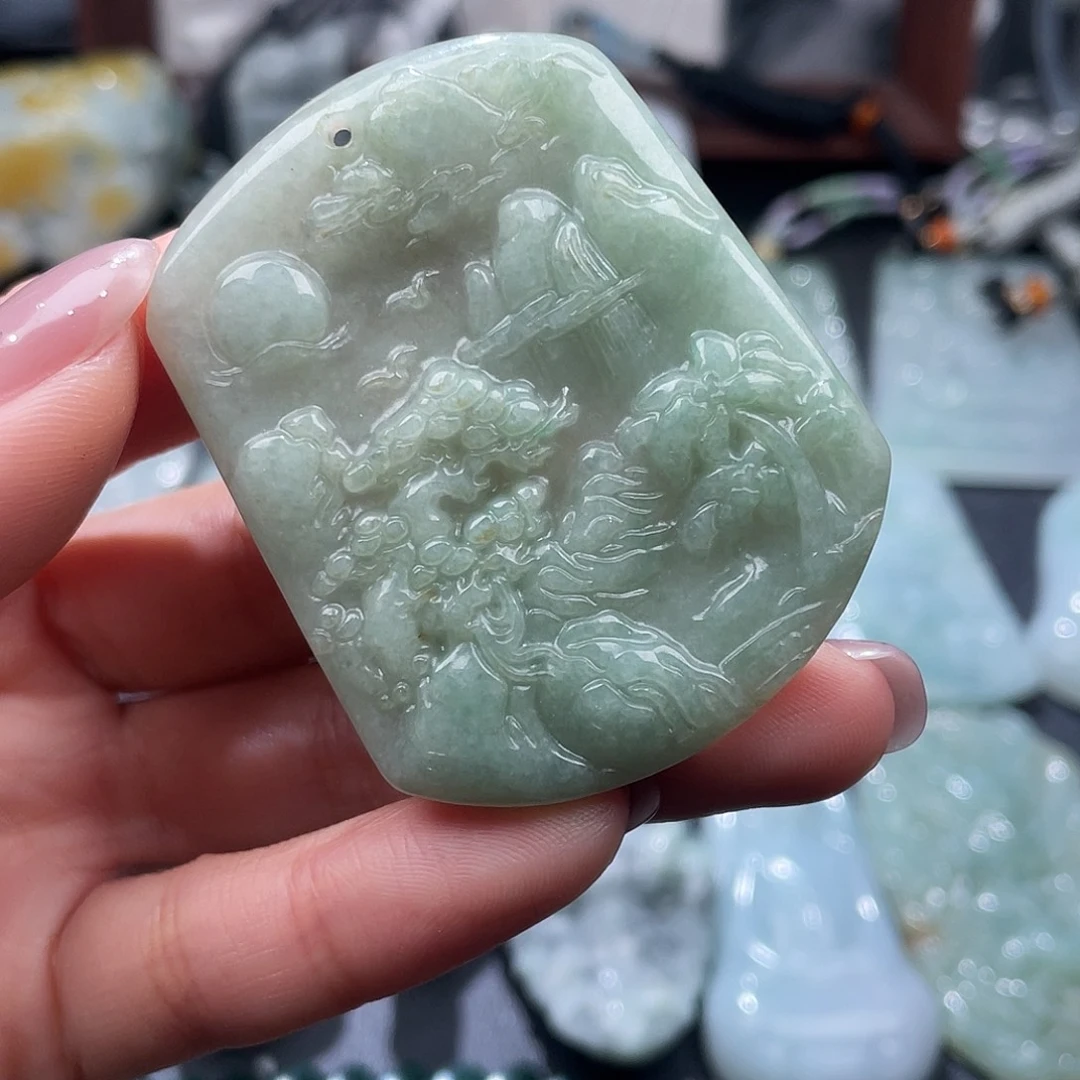 翡翠未镶嵌颈饰翡翠