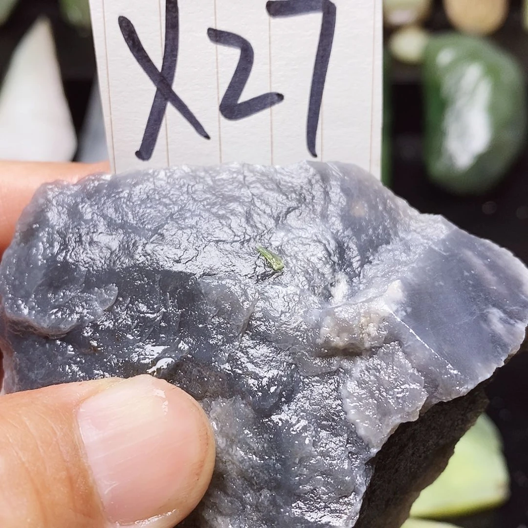 和田玉（糖玉）未镶嵌珠宝半成品大***瘩